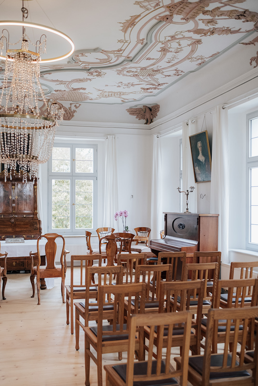 Festsaal mit Klavier